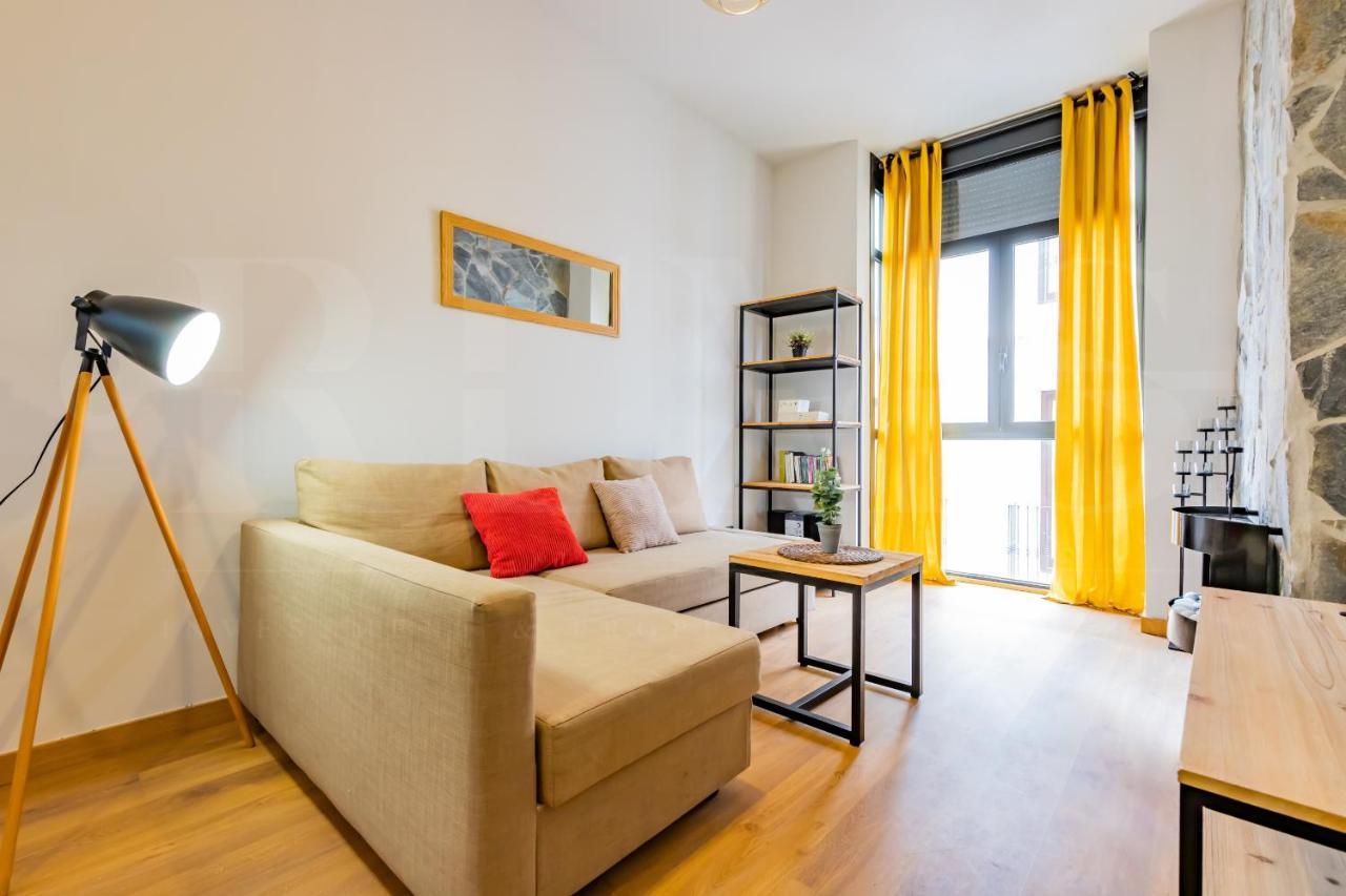 Apartmán Cozy Flat With Common Pool & Parking - Center By Rems Màlaga Exteriér fotografie