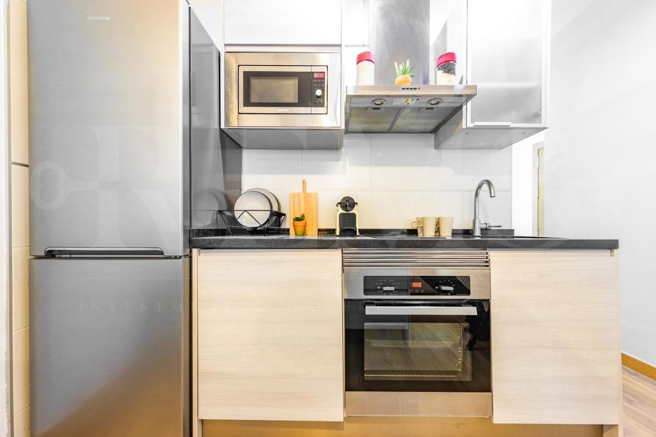 Apartmán Cozy Flat With Common Pool & Parking - Center By Rems Màlaga Exteriér fotografie