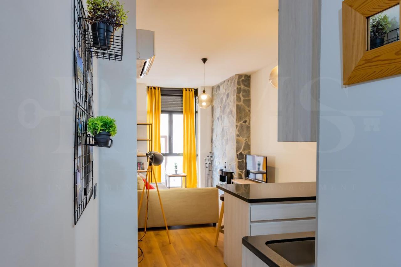Apartmán Cozy Flat With Common Pool & Parking - Center By Rems Màlaga Exteriér fotografie