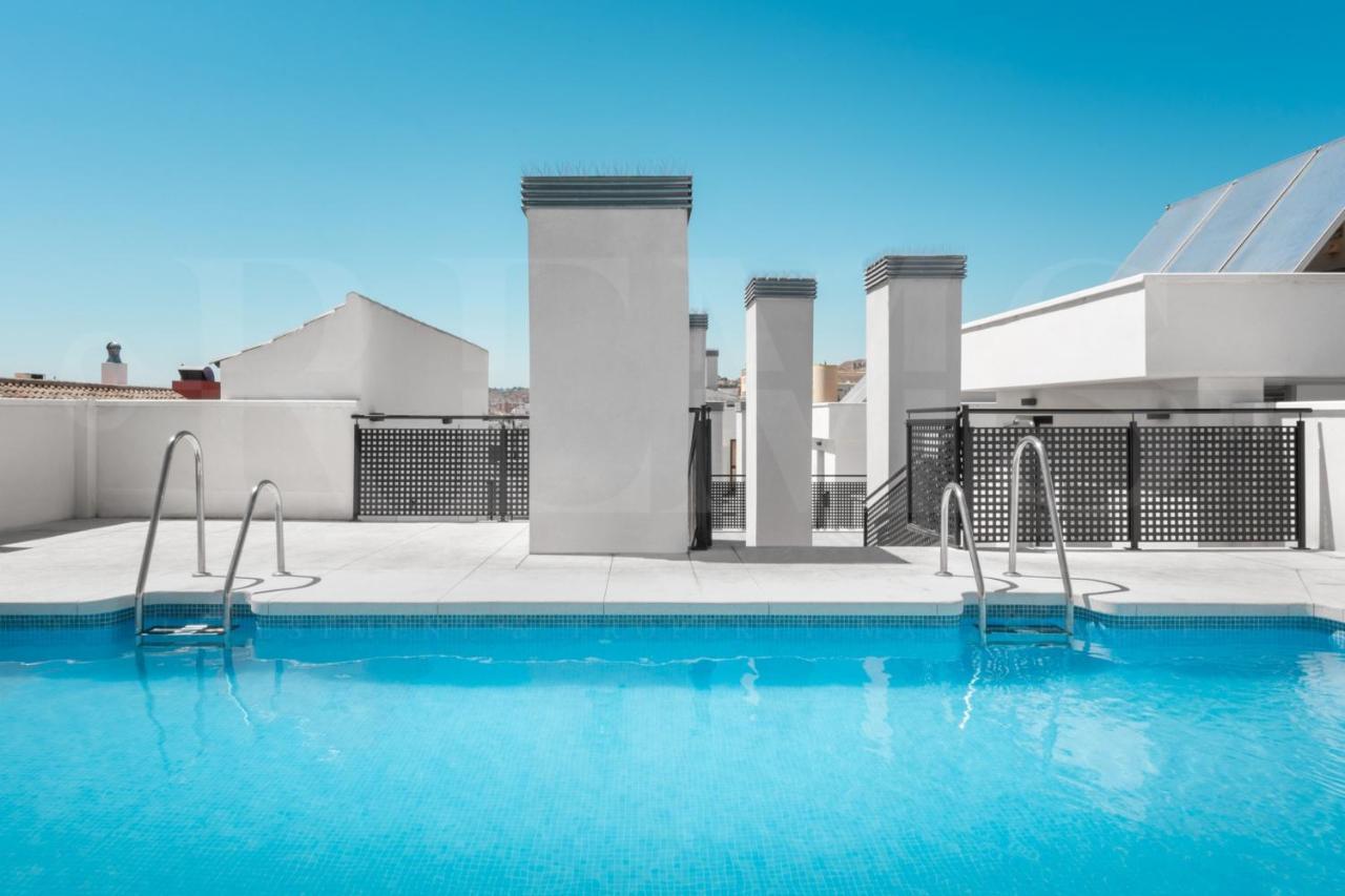 Apartmán Cozy Flat With Common Pool & Parking - Center By Rems Màlaga Exteriér fotografie